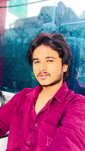 Abhi Ek rupe ek aati hai 🤣