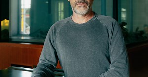 In this restaurant, the crabs are part of the art