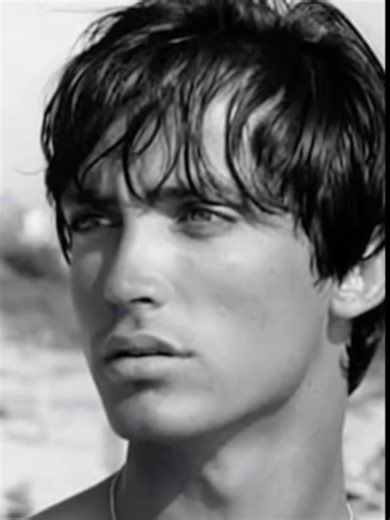 Tributo a Udo Kier (1944 - 2025) foi um ator alemão. Conhecido por seu trabalho em filmes de terror.