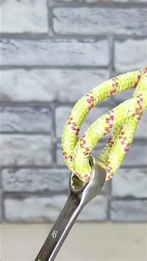 This is the technique for opening a pipe connection using rope #rope #openpipe #pipeconnection #pipe