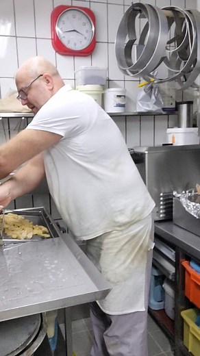 #Mutzen #Mutzenmandeln | Bäckerei und Konditorei Conti