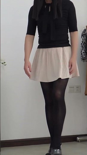 Crossdressing, walking with black pantyhose. #nylon #legs