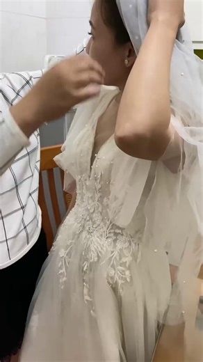 Ngày cưới vợ củng là ngày ck biết được những chuyện động trời mà vk đã giấu bấy lâu nay, theo ae có nên tiếp tục hay giải tán