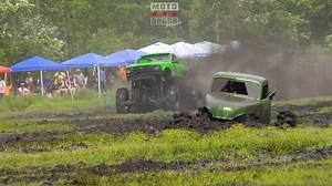 The first time I went to Perkins Mud Bog I had no idea there would be so much action!! This is what I saw in the first five minutes! Discombobulated #horsepower #megatruck #mudbogging #MudTruck | Moto Doggo