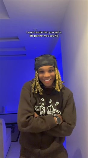 Giveaway! Download CARDCOSMIC use invitation code: CHARLZ get 3000 immediately