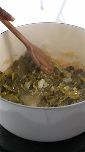 These Southern-style turnip greens are tender, flavorful, and the perfect side for any meal! 🥬✨ Full recipe on the blog. #MyForkingLife #TurnipGreens #SouthernCooking | My Forking Life with Tanya Harris