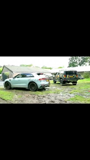 Carstreetlove on Instagram: "8X8 VS 6X6 🥵 @maik.gti @carstreetlove #audi #rsq8 #q8 #abt #audisport #hummer #suv #4x4 #vs #mercedes #gclass #brabus #6x6 #mercedesbenz #mercedesamg #amg #amgperformance #carporn #cargram #love #passi"