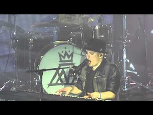 Fall Out Boy Save Rock n Roll﻿ Live Montreal 2013 HD 1080P