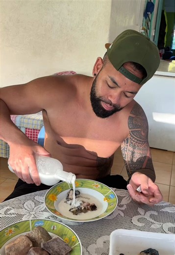 Delicious Paua: A Cook Islands Culinary Experience