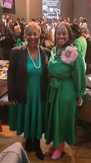 MLK Weekend was busy, but that didn’t stop the members of Alpha Kappa Alpha Sorority, Incorporated®, Xi Theta Omega Chapter from stepping up to serve our community. XTO honored Dr. King’s legacy through action, partnering with Alpha Kappa Alpha Sorority, Inc.®, Zeta Mu Chapter and Alpha Phi Alpha Fraternity, Inc.®, Nu Pi Lambda and Zeta Chi Chapters to host a sickle cell blood drive in support of lifesaving donations. Throughout the weekend, our members also served as ushers and reception hosts 