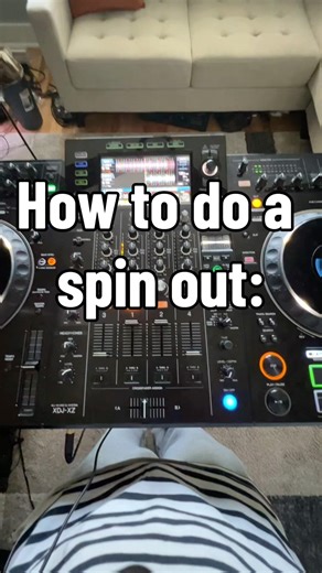 How to do a DJ spin out! 🎶🎧💿#housemusic #howtodj #dj #daftpunk #fypシ