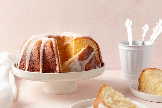 30  Amazing Bundt Cake Recipes