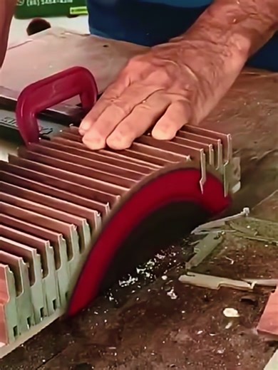 7 different woodworking projects ideas.7 levels of precision.patience and skill. #woodworking #carpentry #saw #craftsmanship #diyproject