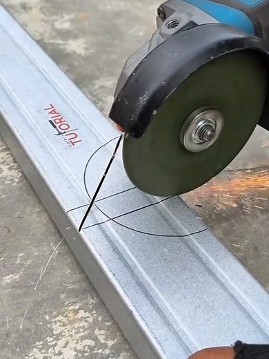 Cara Potong Sambung Baja Ringan 45° — Tutorial Potong Reng Miring