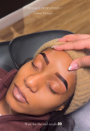 Brow lamination airbrush stencils for extra precision… still keeping it soft & natural ✨ #browlamination #browartist #estheticianlife #oddlysatisfying #fyp