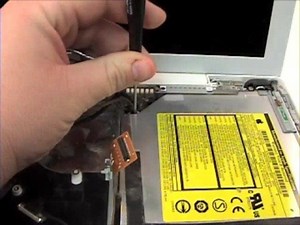 Macbook 13" Repair - Superdrive Removal