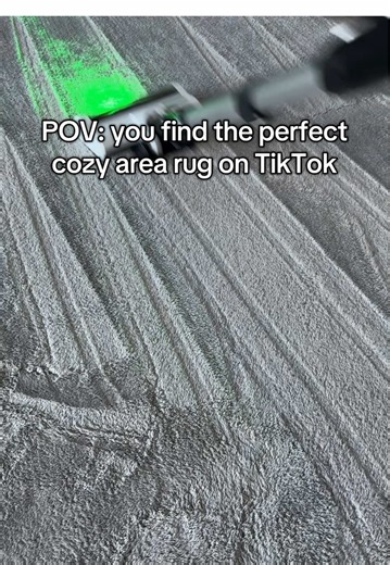 POV you find the perfect cozy area rug on TikTok shop 💕 #rug #arearug #livingroomrug #bedroomrug #tiktokshopcreatorpicks