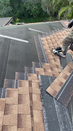 Roof Installation Process: Expert Shingle Techniques