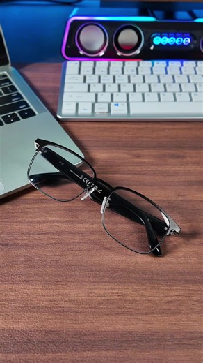 Revolutionizing Work with Smart Glasses