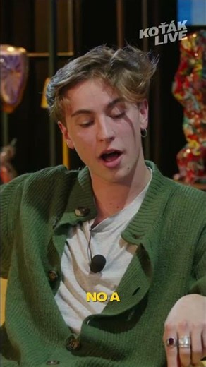 Studio Jantar: Mladistvý Hamlet v grotesce #shorts