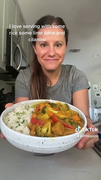 Easy Thai Coconut Chicken Curry Recipe