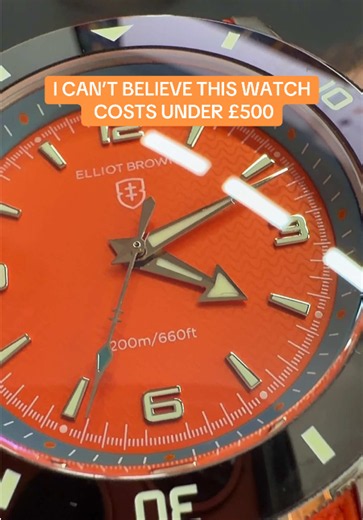 This is the Elliot Brown Bloxworth Heritage Diver, a British dive watch that has seriously impressed me over the last week. At under £500, the build quality, comfort and attention to detail are exceptional. The orange dial gives it loads of character, while the vintage dive watch styling and rugged construction make it feel like a watch that can handle anything. As a watch collector, I’m always looking for affordable watches that offer something different, and this is one of the most enjoyable d