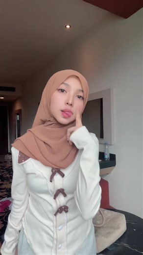 Heartfelt Moments of Indian Lovers