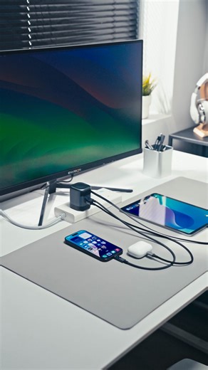 🔥UGREEN Nexode Power Bank 20000mAh 165W with Retractable USB-C Cable ☑️100W Two-Way Superfast Charging ☑️165W Max Output ☑️Ultimate Clutter-Free Charging ☑️20000mAh for Demanding Days 🛒 https://uk.ugreen.com/collections/ugreen-nexode-retractable-series | Ugreen