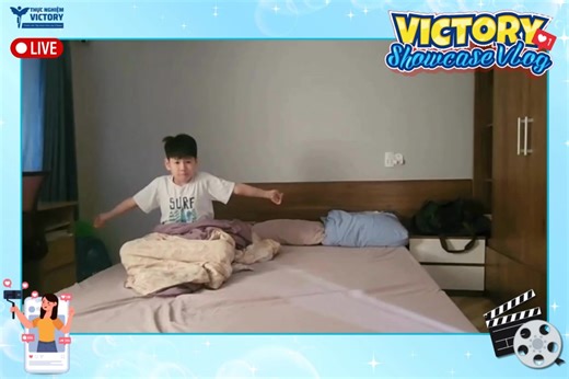 🎬 BÀI DỰ THI VICTORY SHOWCASE VLOG ✅ Thí sinh: Nguyễn Tiến Hưng lớp 7G2 ✅ Cách thức tính điểm: 1 like hoặc tim = 1 điểm 1 bình luận (có ý nghĩa) = 5 điểm 1 share công khai kèm hashtag = 10 điểm #thcsthucnghiemvictory #victoryshowcasevlog * Lưu ý: Lượt share sẽ không được tính nếu chưa like fanpage "Trường THCS Thực nghiệm Victory" ___________________🔹🔷🔹___________________ Trường THCS Thực nghiệm Victory: Học qua Thực hành - Trưởng thành qua Trải nghiệm 🤝Thành viên của Tập đoàn Giáo dục EQue