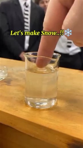 Chem with DK | Sodium Acetate Crystallization..!! 😱😱 . .@chemistry.with_dk . . #chemistry #laboratory #chemistrywithdk #reaction #experiment... | Instagram