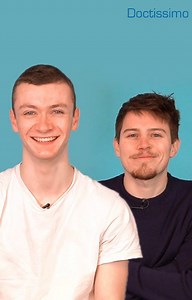 "Les Bracelets rouges" reviennent sur TF1, dès ce soir 21h05, en partenariat avec Doctissimo. Retrouvez les aventures de Clément, Thomas, Roxane, Mehdi et leurs amis qui luttent contre leur maladie à l’hôpital. Découvrez en exclusivité ce qui vous attend dans la saison 3, grâce à l’interview exclusive des deux acteurs Tom Rivoire et Audran Cattin. | Doctissimo