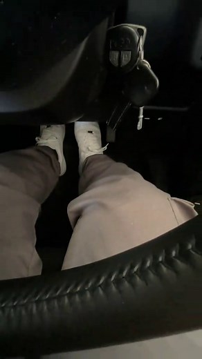 How to Balance a Car on a Hill: Driving Tips