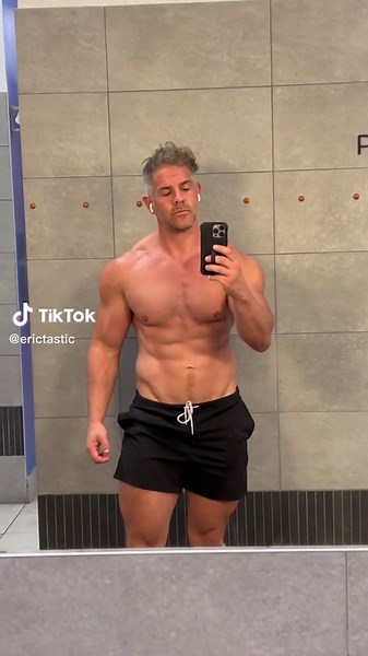 Have you signed up for your www.Yubi.fit personalized workout program from me yet? (Get 15% off your first month with “muscle”) #fyp #gym #gay