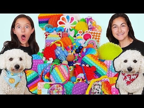 TRADING FIDGET TOYS!! Our DOGS PICKS our Fidgets |Elena and Clara