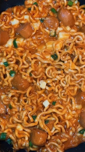 Secret To Making The Creamiest Ramen Broth 🍜✨