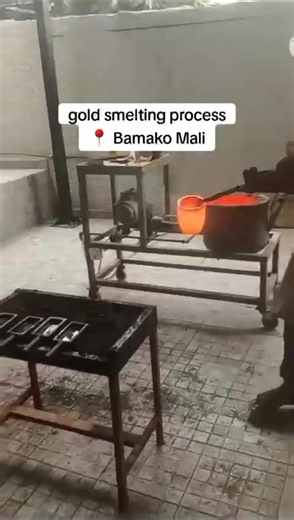 Gold Smelting Process: Pure 24K Gold Bar Production