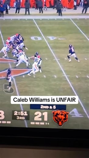 Dave on Instagram: "Caleb Williams is a wizard 🧙🏼‍♂️ #chicagobears #calebwilliams #nfl"