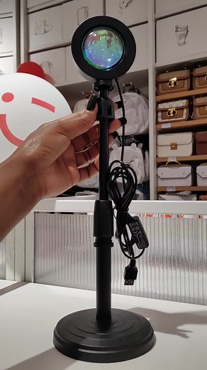 ✨Sunset Projector lamp.. This time on a tripod 😜. #sunsetlamp #sunsetprojectionlamp