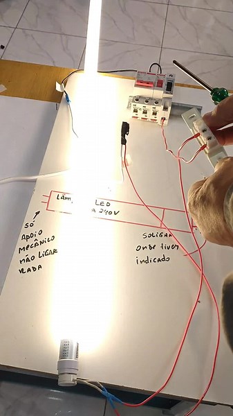 Como Ligar Lâmpada LED Fluorescente: Passo a Passo