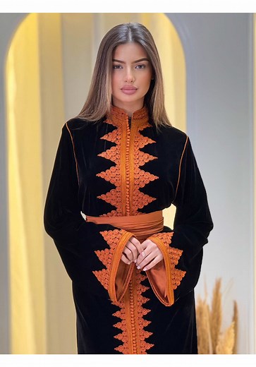 Elegant Black Moroccan Caftan by CAFTANNI