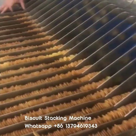 biscuit stacking machine