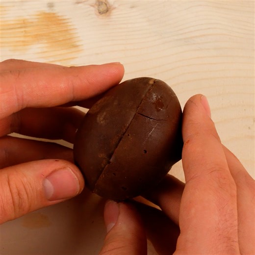 904K views · 921 reactions | Round Chocolate Molds | Magic Hands Creations | Facebook