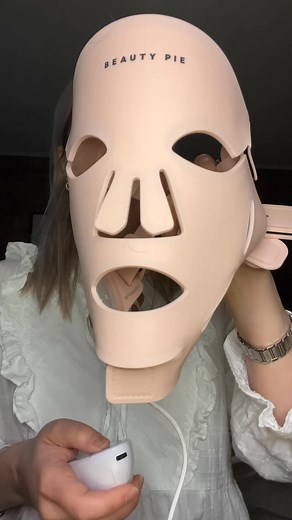 41K views | Skin tech that’s light years ahead: the new Dynamo Deep LED Collagen-Boosting Mask is the future of anti-ageing skincare. Other brands can charge double the price for exactly the same technology - but at Beauty Pie, you don’t pay all the excessive markups other luxury skincare brands charge + Deep LED 1070nm wavelength + Delivers firmer, smoother skin + Visibly brightens skin, evens skin tone & reduces pigmentation | Beauty Pie | Facebook