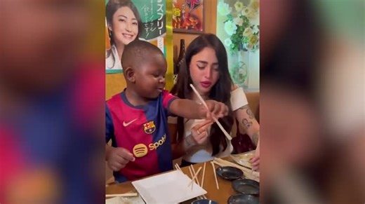 Bạn gái Yamal lần đầu ra mắt gia đình, hành động với em trai gây thiện cảm