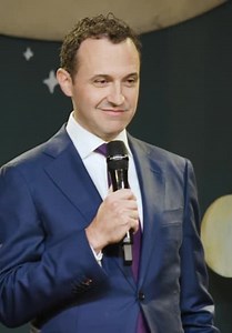 Dry Bar Comedy S01:E120 - Tony Deyo: Sleep When the Baby Sleeps