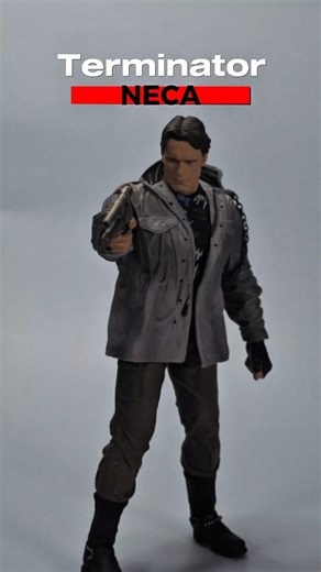 Sarah Connor? NECA Terminator 1984 T-800 Ultimate Figure Unboxing