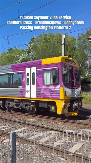 11:36am Seymour Vline Service Passing Kensington