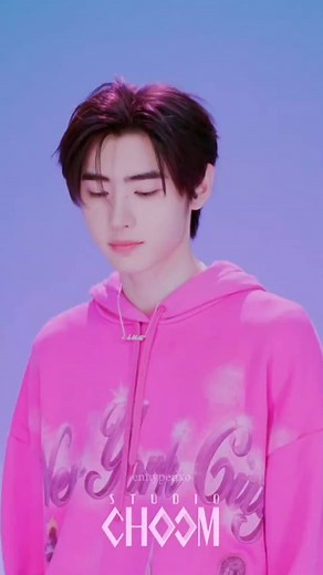 Enhypen Jungwon's Adorable Studio Choom Performance