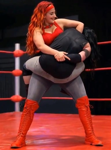 Barbie Crusher Submission #liftcarry #womenswrestling #wrestling