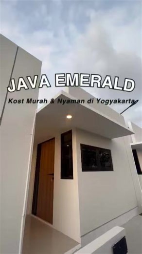 UkeRully_Propertyjogja on Instagram: "Kenalin nih guys project pertama kami... Java Emerald namanya... dengan total 100 unit SOLD dalam 3 bulan lokasinya berada di jalan Kaliurang km 10 guys sekarang untuk penyewaannya selalu waiting list.. Info Detail dan Cek Lokasi : https://wa.me/6281916517039 (Uke)"